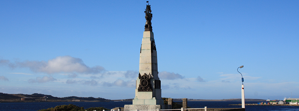 WAR MEMORIALS NEAR STANLEY